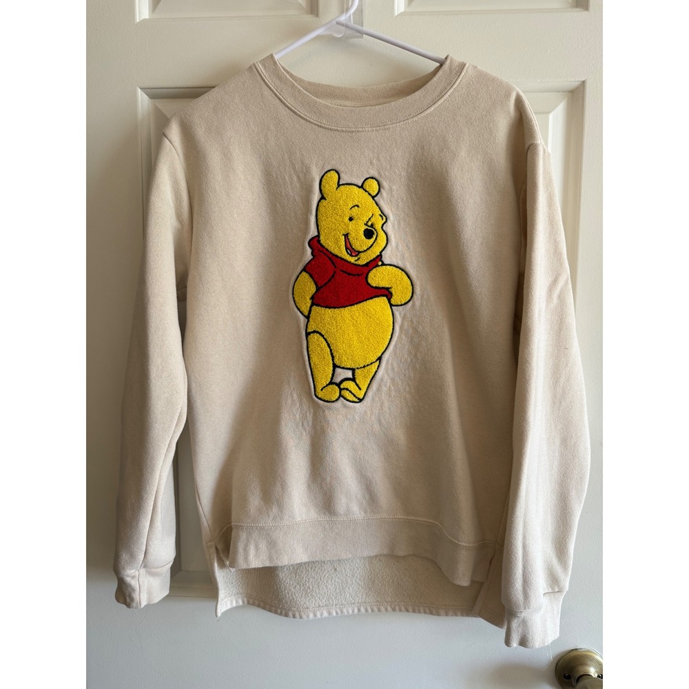 Disney Winnie the Pooh Chenille Patch Sweatshirt Ivory High Low Hem Small